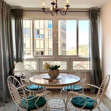 Centrally-Located, Spacious Flat At Historic Centre & Short Walk To Beach アリカンテ エクステリア 写真