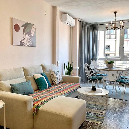 Centrally-Located, Spacious Flat At Historic Centre & Short Walk To Beach アリカンテ エクステリア 写真